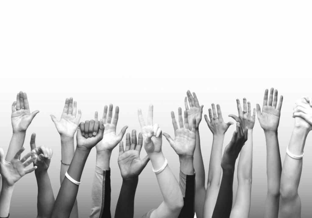 Política, Marcas y&nbsp;Personas